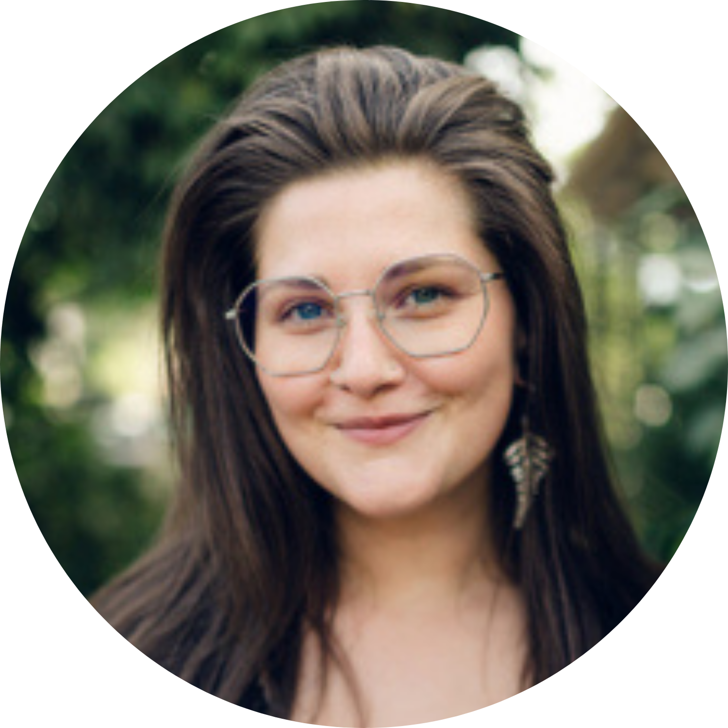 Cady Jo. Colorado School of Clinical Herbalism. Herbalist. Natural Medicine. Herbal Medicine