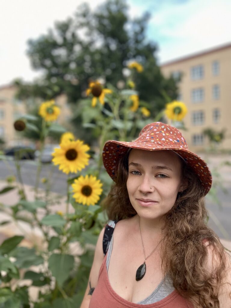 Olivia Willms. Clinical Herbalist. Herbal Medicine